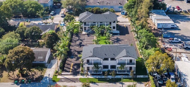 Building Photo - 5750 SW 44th St