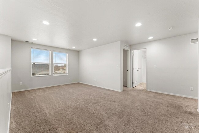 Building Photo - 513 Stanley Lake St