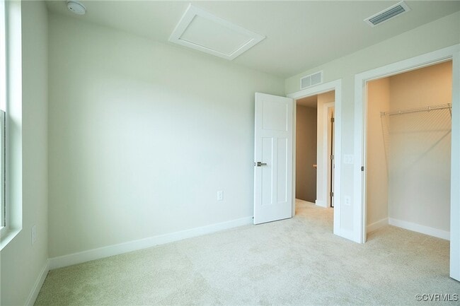 Building Photo - 5400 Addison Gate Dr