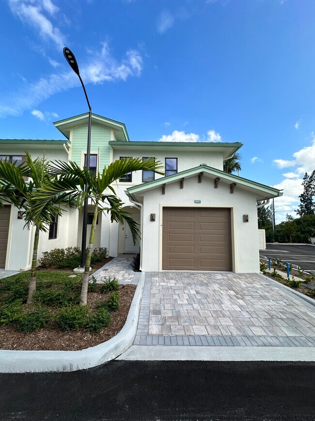 Primary Photo - 9970 NW 129th Ter