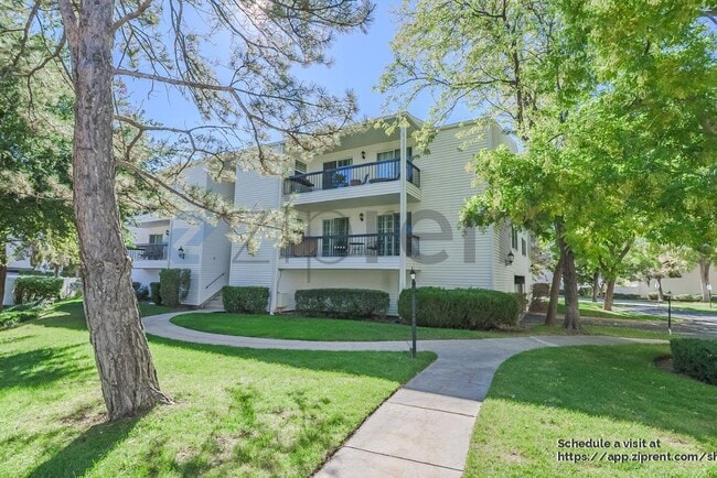 Building Photo - 640 E 3990 S