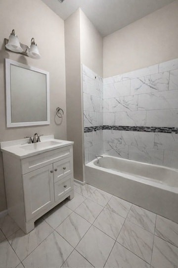 Building Photo - 22-26 N Pulaski Rd