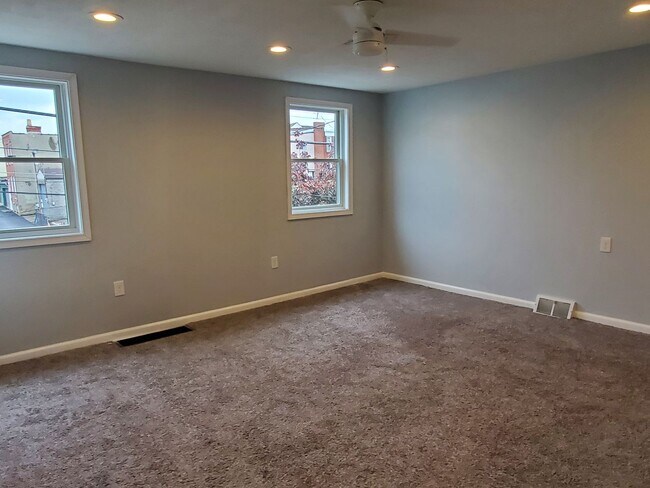 Building Photo - House for rent in Bloomfield
