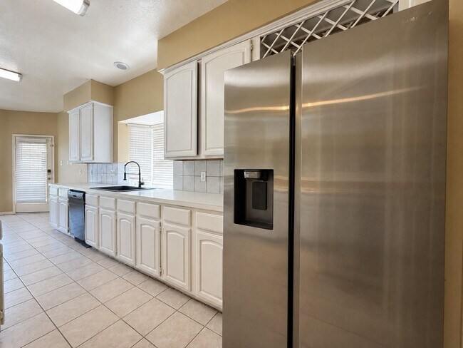 Building Photo - 3411 Ashfield Dr