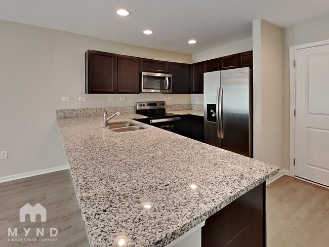 Building Photo - 758 Henley Ct