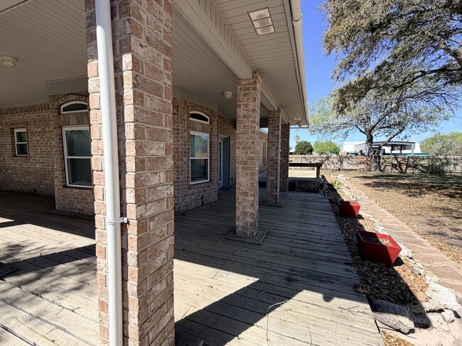 Building Photo - 5372 Wagon Trail