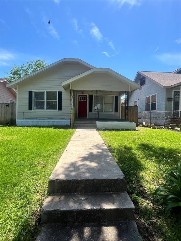 Primary Photo - 3305 Illinois St