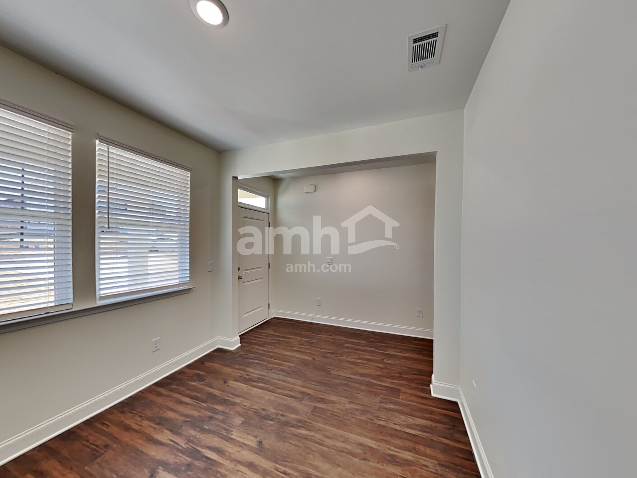 Building Photo - 3761 Blackshear Pl