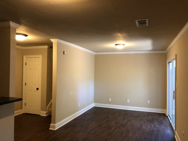 Building Photo - 4430 Tilly Mill Rd