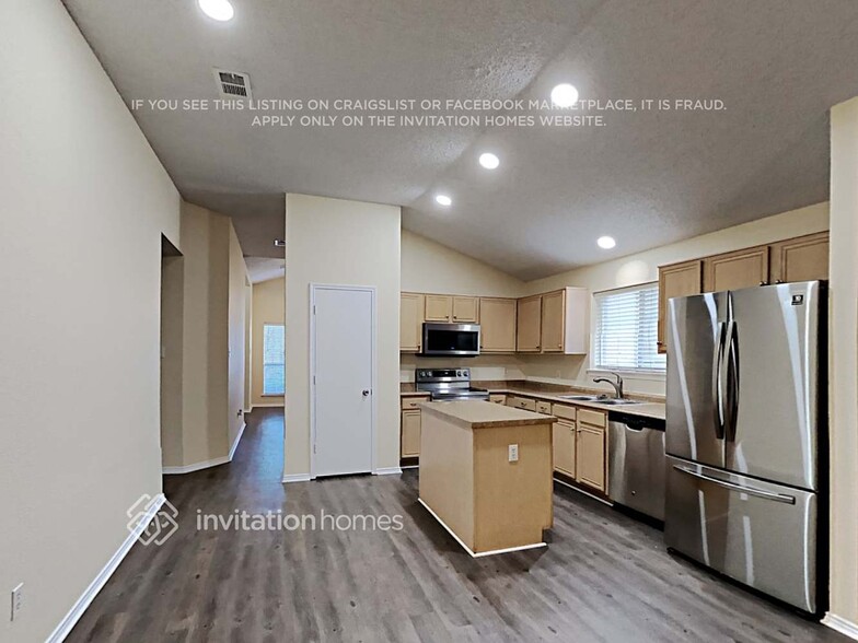 Building Photo - 6316 Fern Meadow Dr