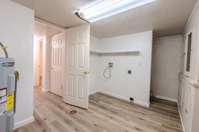 Building Photo - Brown Duplex