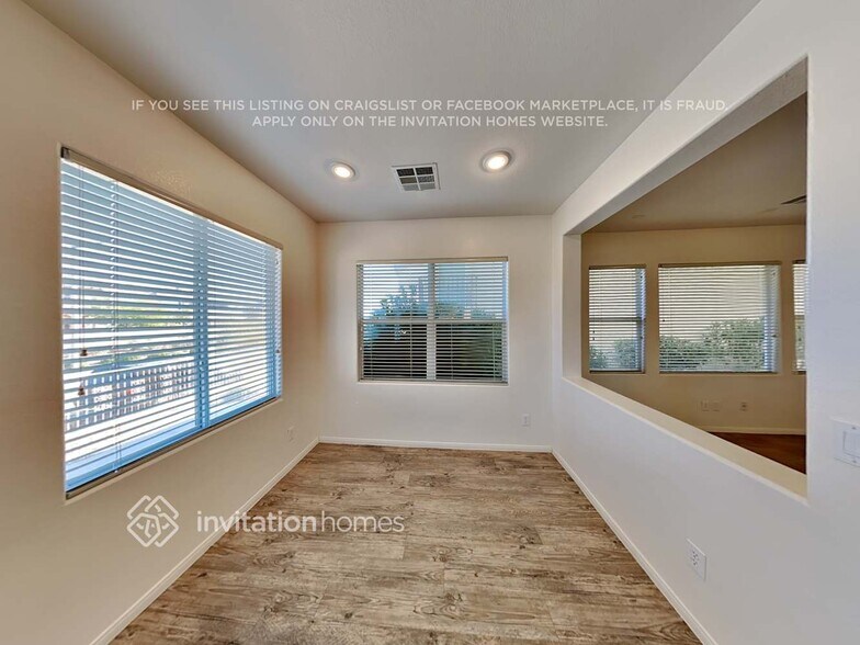 Building Photo - 936 Douglas Flat Pl