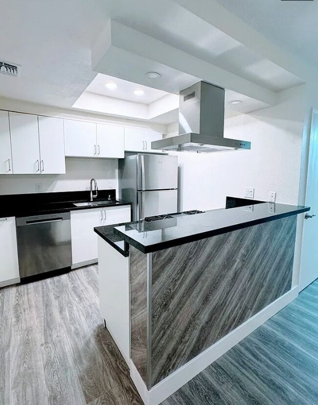 Building Photo - Charming 2BR Home w/ Remodeled Updates in Sacramento!