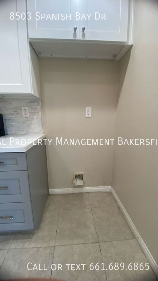 Building Photo - 8503 Spanish Bay Dr