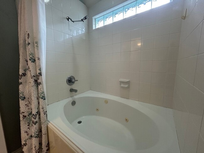 Building Photo - 2030 Bailey St