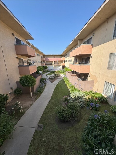 Building Photo - 805 Glenway Dr