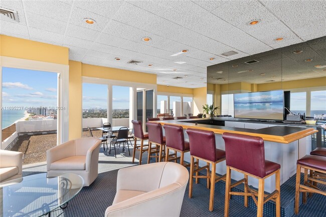 Building Photo - 1370 S Ocean Blvd