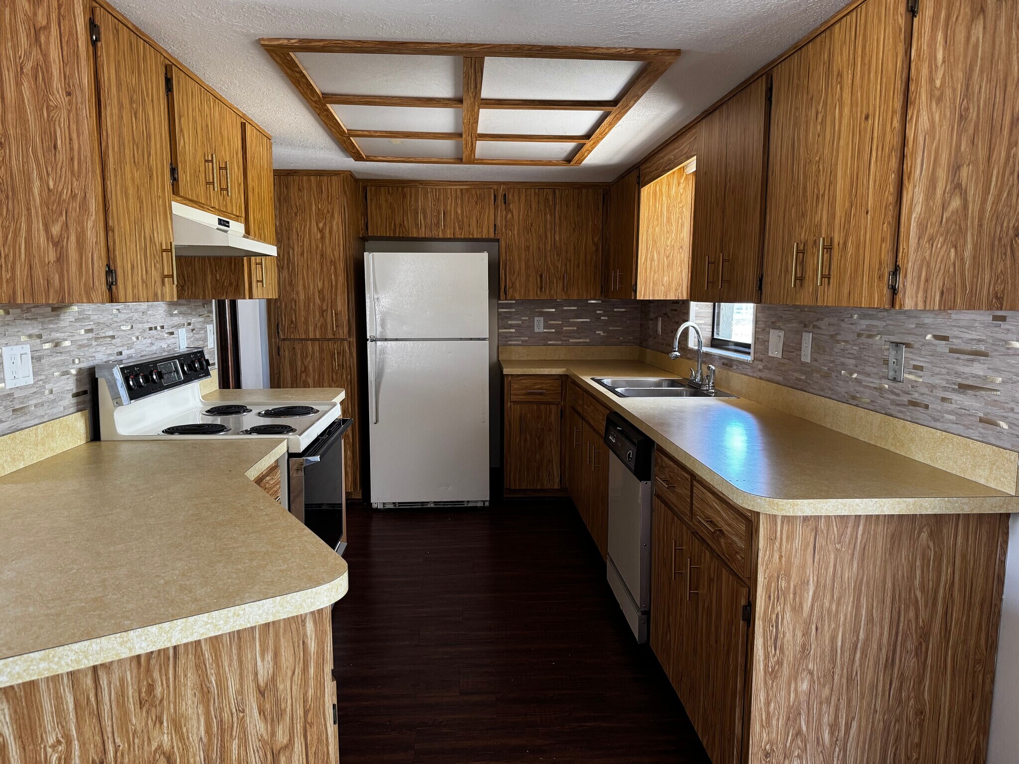 Building Photo - 1065 Altoona Ave