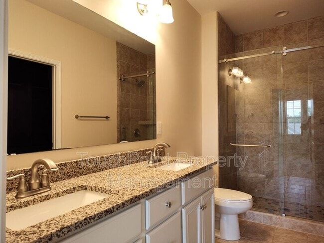 Building Photo - 513 Dulaney Dr