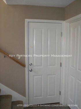 Building Photo - 15816 Conser - Cute Townhouse in Blue Valley!