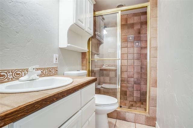 Building Photo - 702 Melrose Dr