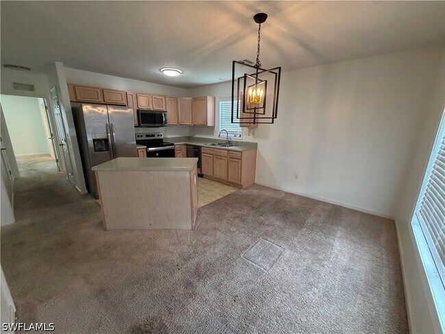 Building Photo - 250 Leawood Cir