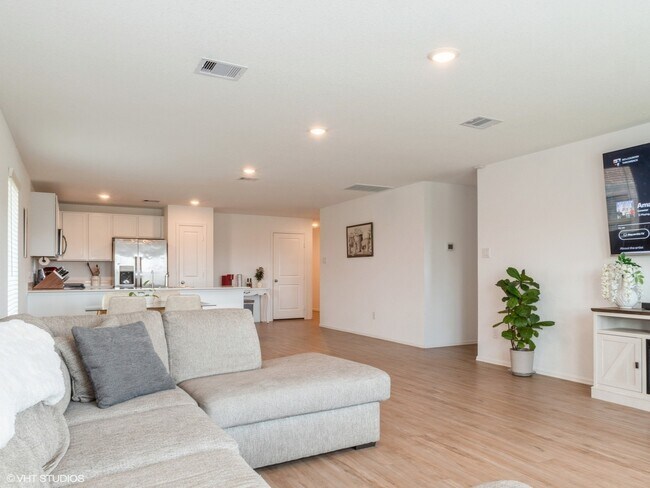 Building Photo - 4206 Barrington Cv Ln