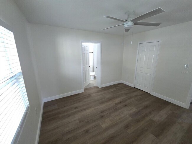 Building Photo - 416 W Ianthe St