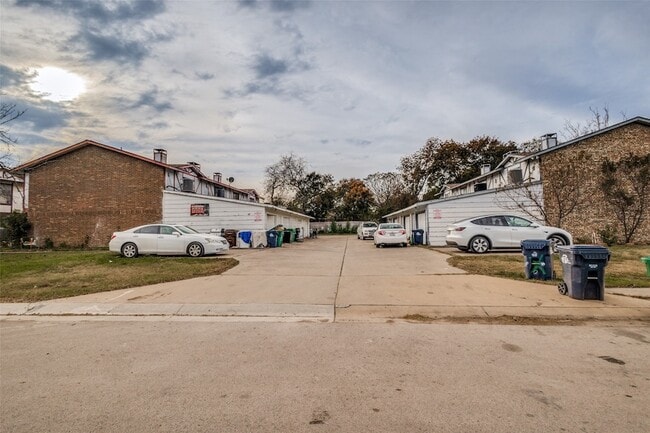 Building Photo - 3079 Olympia Dr