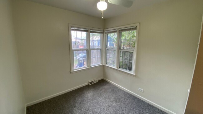 Building Photo - 4BD/1BA House with Fenced Yard – Walk to DU!