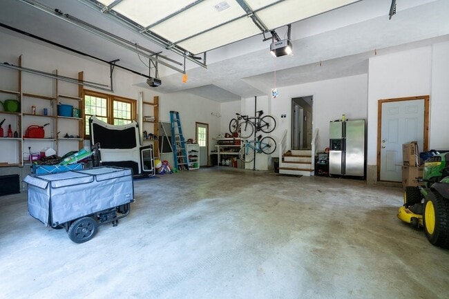 Building Photo - 88 Providence Rd