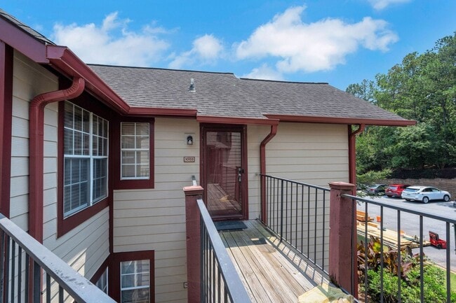 Building Photo - Charming 2BR Condo in Alpharetta