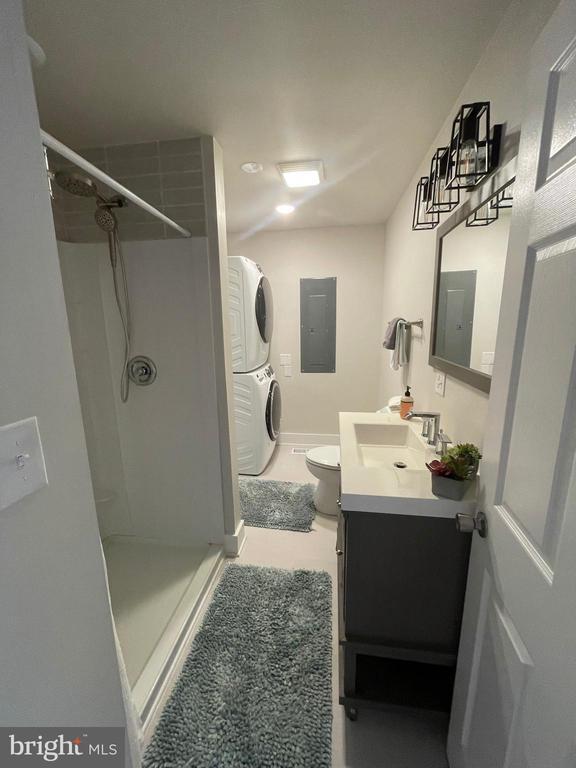 Building Photo - 3 Talbot Ave