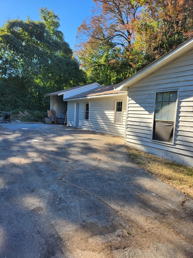 Primary Photo - 8891 Wellston Ct