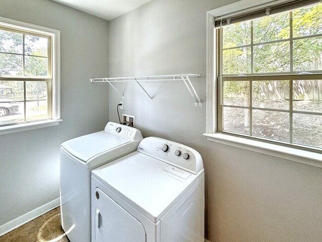 Building Photo - 600 Haven Mews Cir
