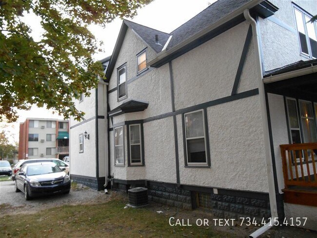 Building Photo - 936 Mary St