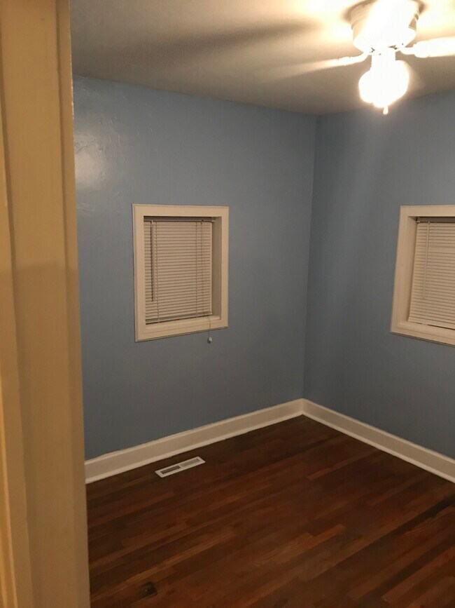 second bedroom or office - 2 S Lowell Blvd