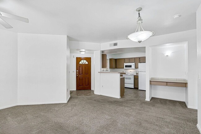 Building Photo - Morningstar Casitas Condo #308