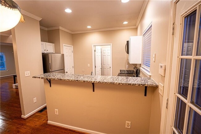 Building Photo - 1188 Ira St SW