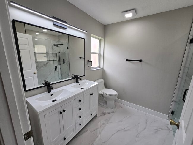 Building Photo - 138 Prestige Dr