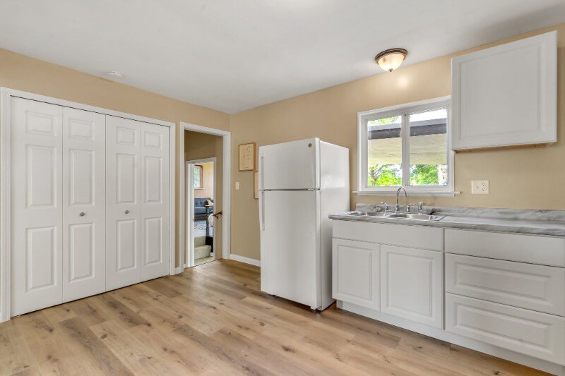 Building Photo - 2349 St Joseph Dr
