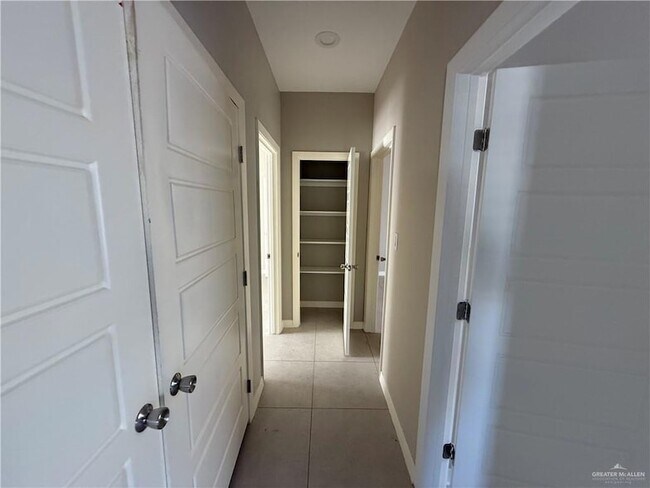 Building Photo - 3420 Golden Nugget