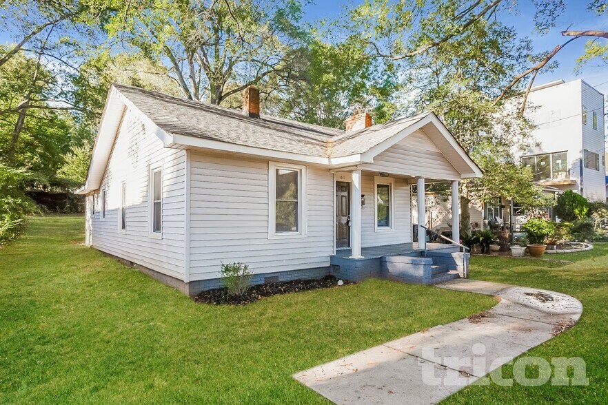 Building Photo - 1511 N Davidson St