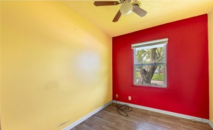 Bed room 3 - 3592 Roejack Dr