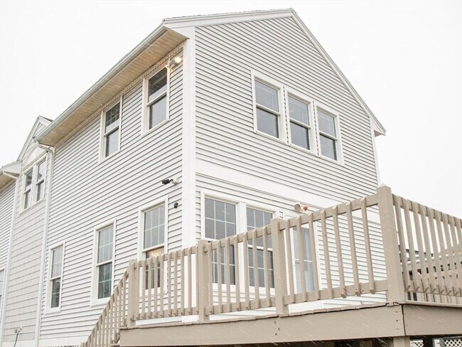 Building Photo - 23 Gunrock Ave