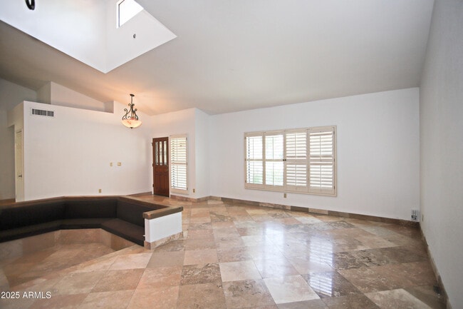 Building Photo - 10575 E Mission Ln