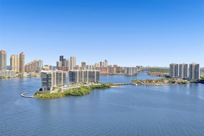 Building Photo - 3370 Hidden Bay Dr