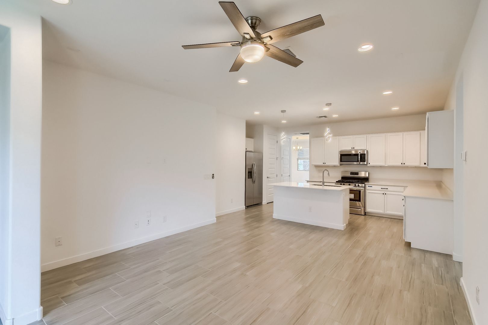 Building Photo - 8917 W Palo Verde Dr