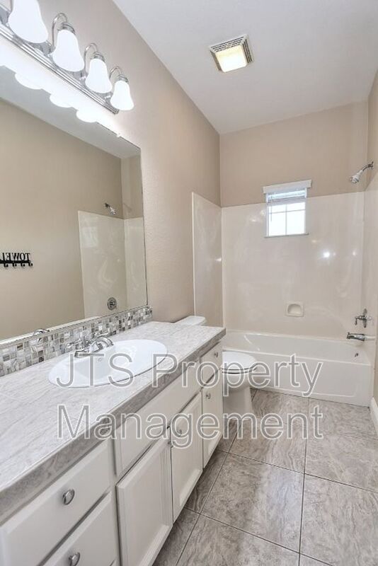 Building Photo - 2040 San Esteban Cir
