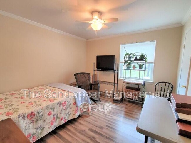 Building Photo - 21 Rivers Point Row